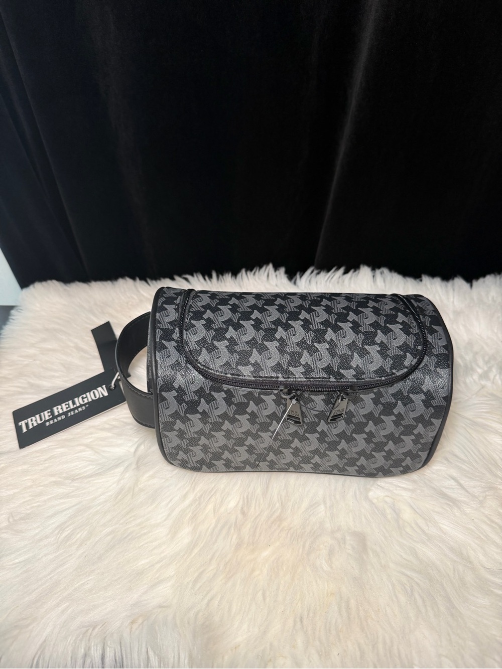 True Religion Aukka Dopp Kit (Travel Bag)